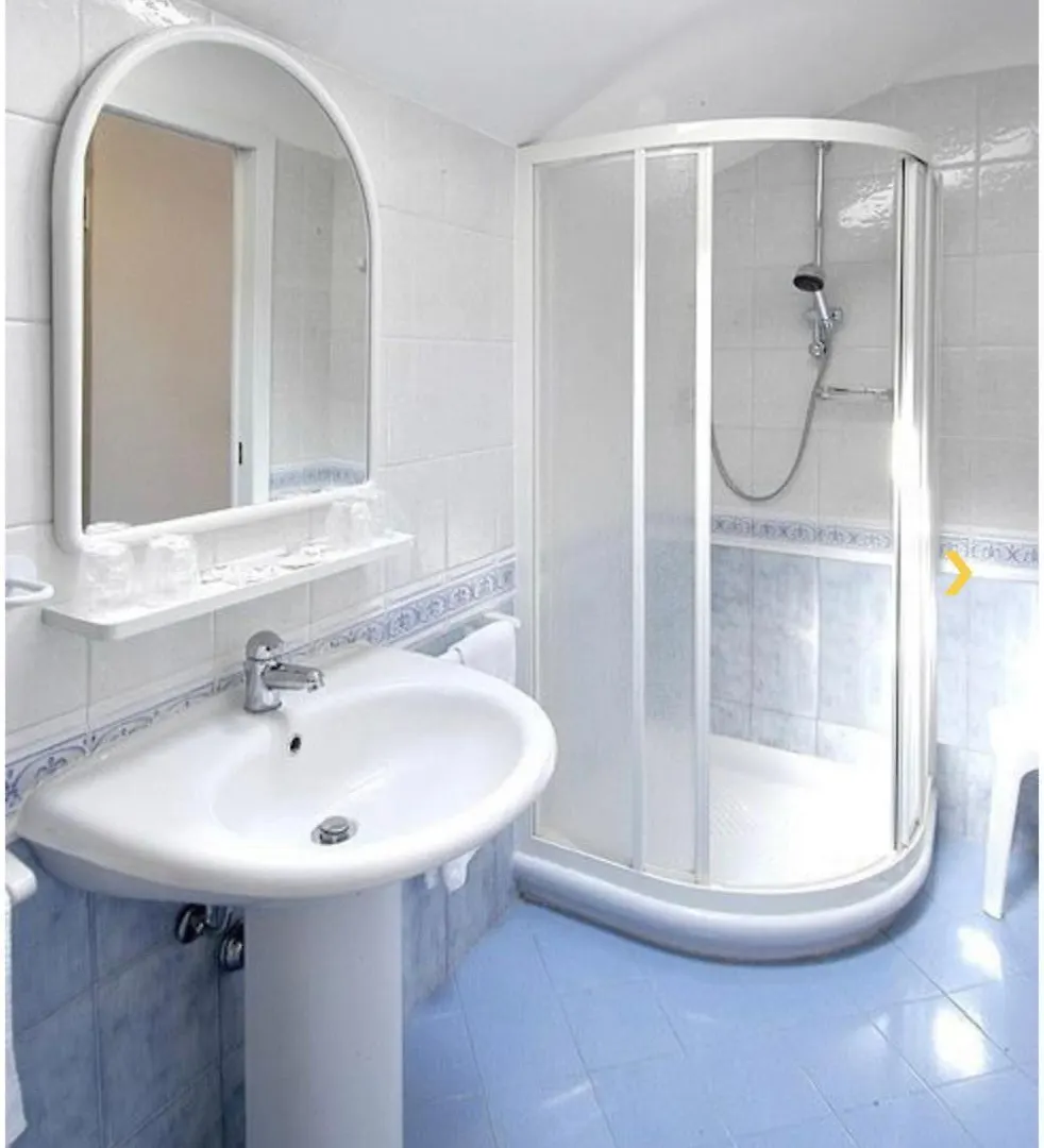 **  Hotel Lucciola Cattolica Italy