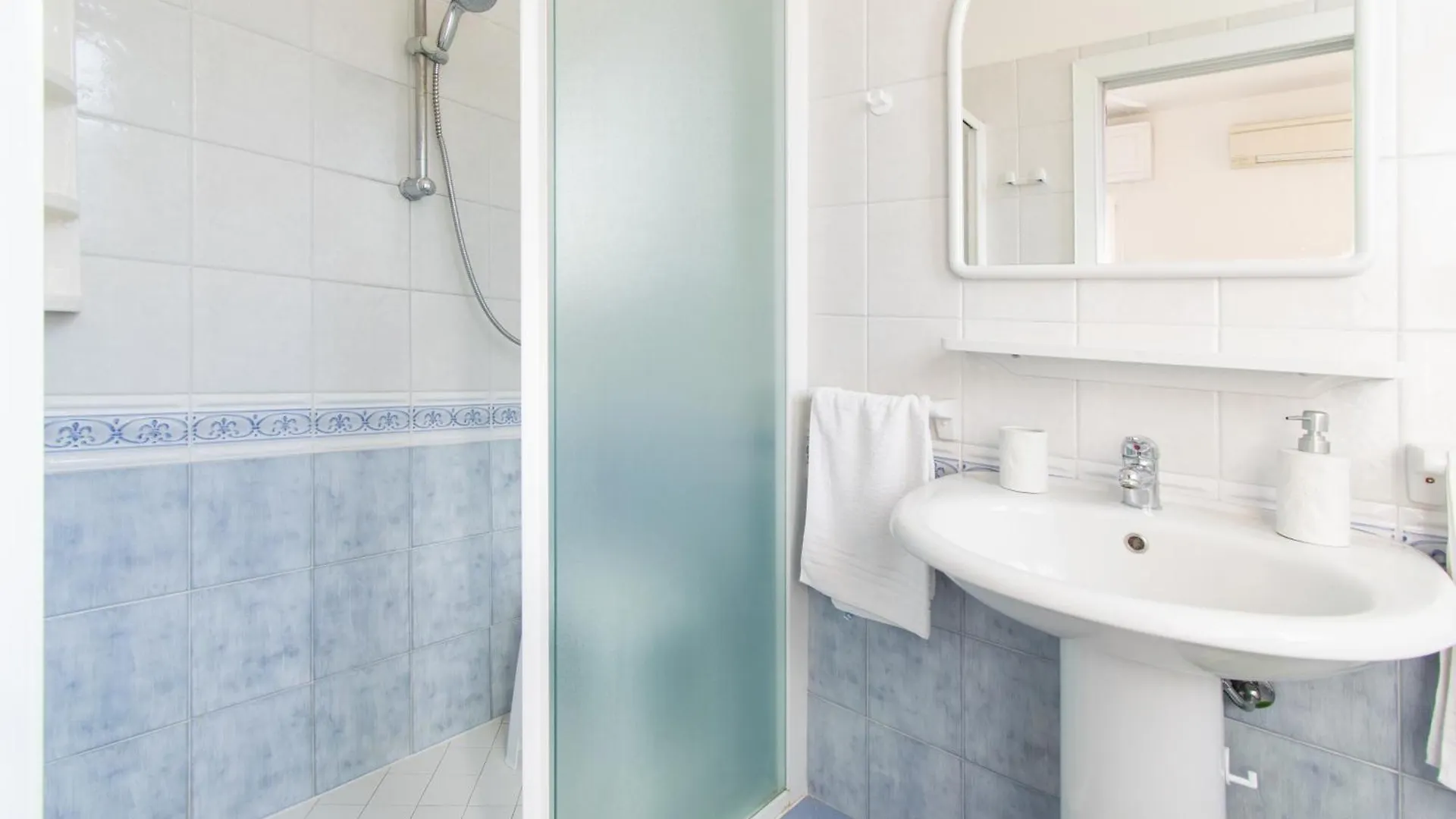 Hotel Lucciola Cattolica